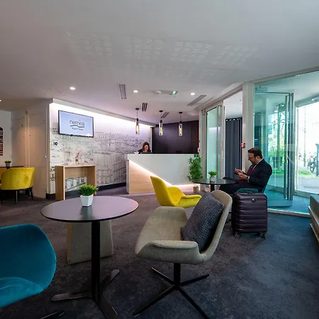 Nemea Paris Aparthotel 4*