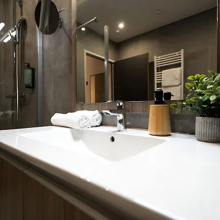 Néméa Paris 4* Levallois-Perret